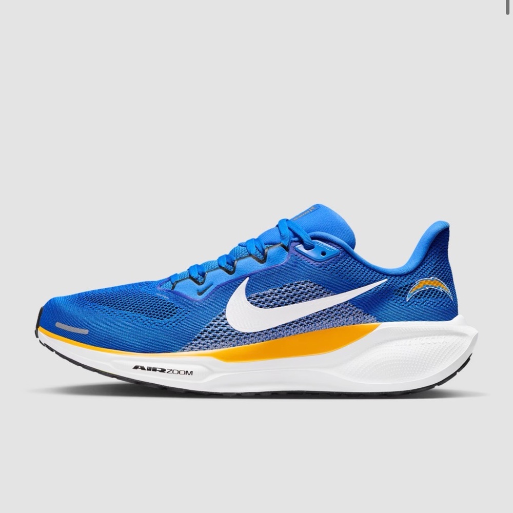 NEW: Nike Pegasus 41 Los Angeles Chargers Running Shoe